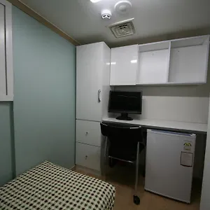 Jongro Wellbeingtel Seoul